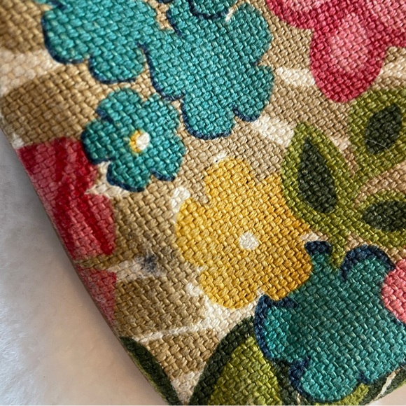 Relic by Fossil Tan Canvas shoulder bag colourful floral small purse - Picture 2 of 11